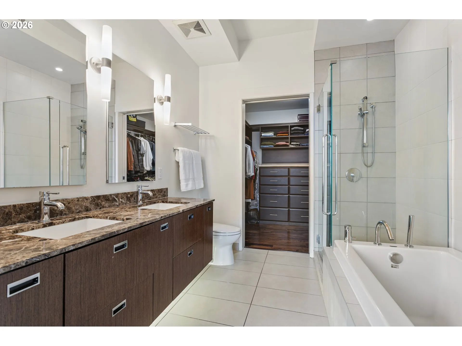 Primary Bedroom-Attached Bathroom