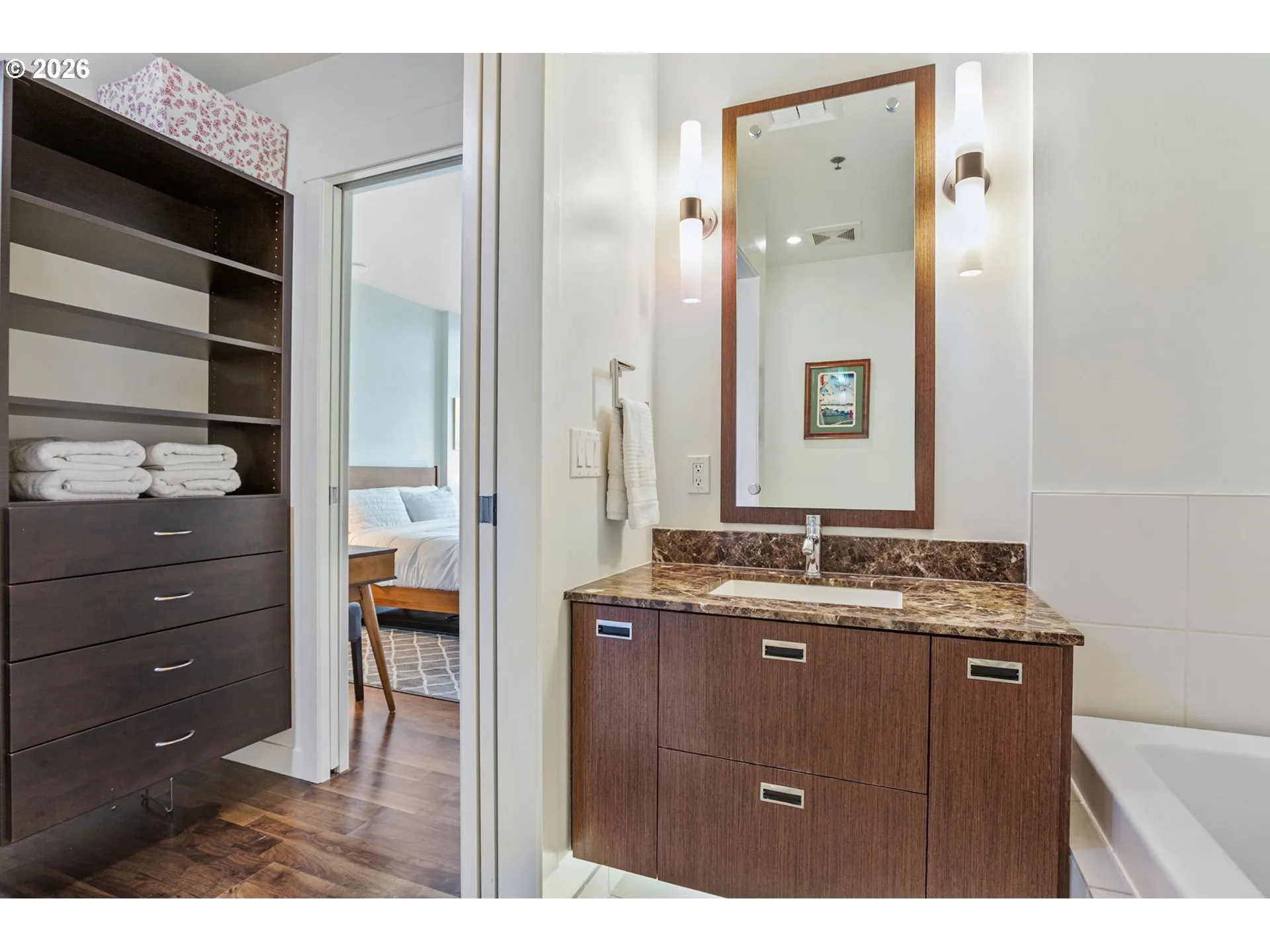 Bathroom, Attached