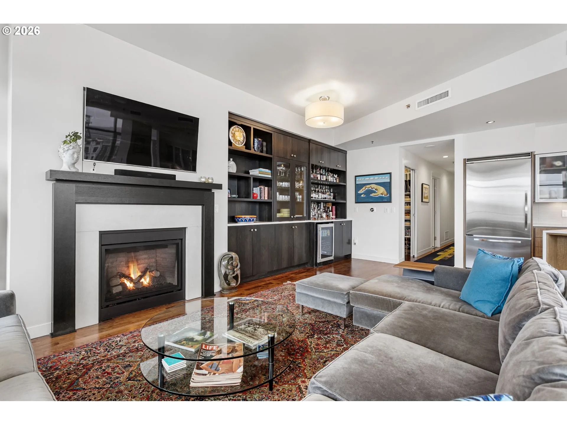Living Room-Fireplace