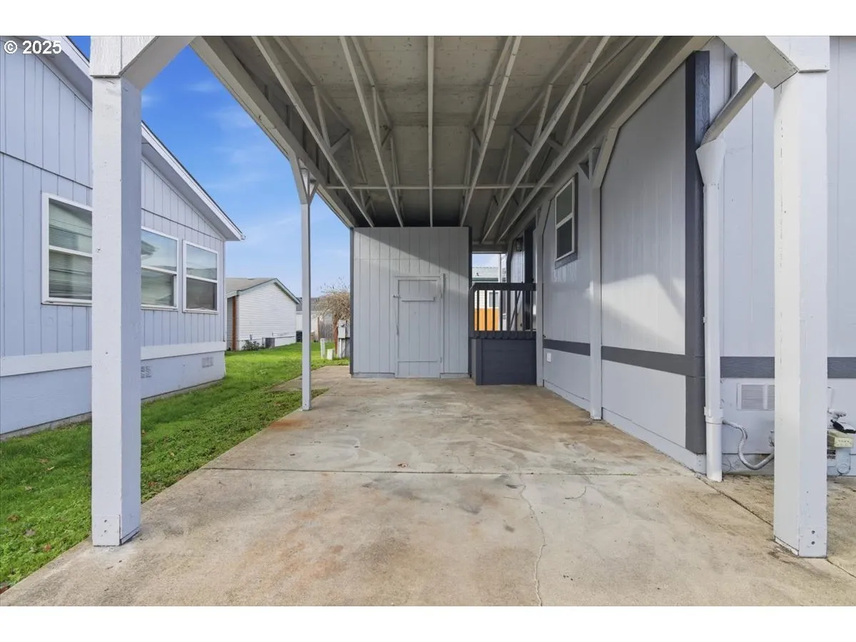 Carport