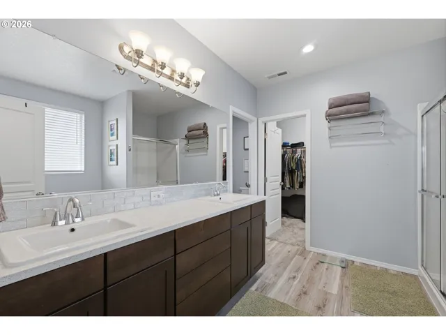 Bathroom-Double Sinks