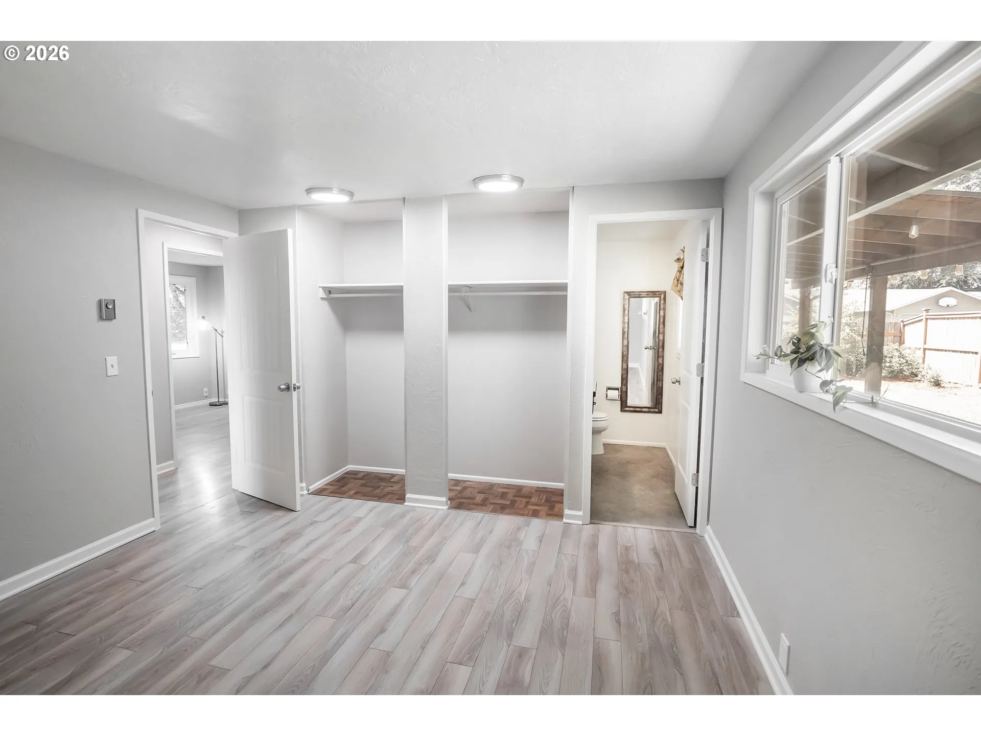 Bedroom, Primary