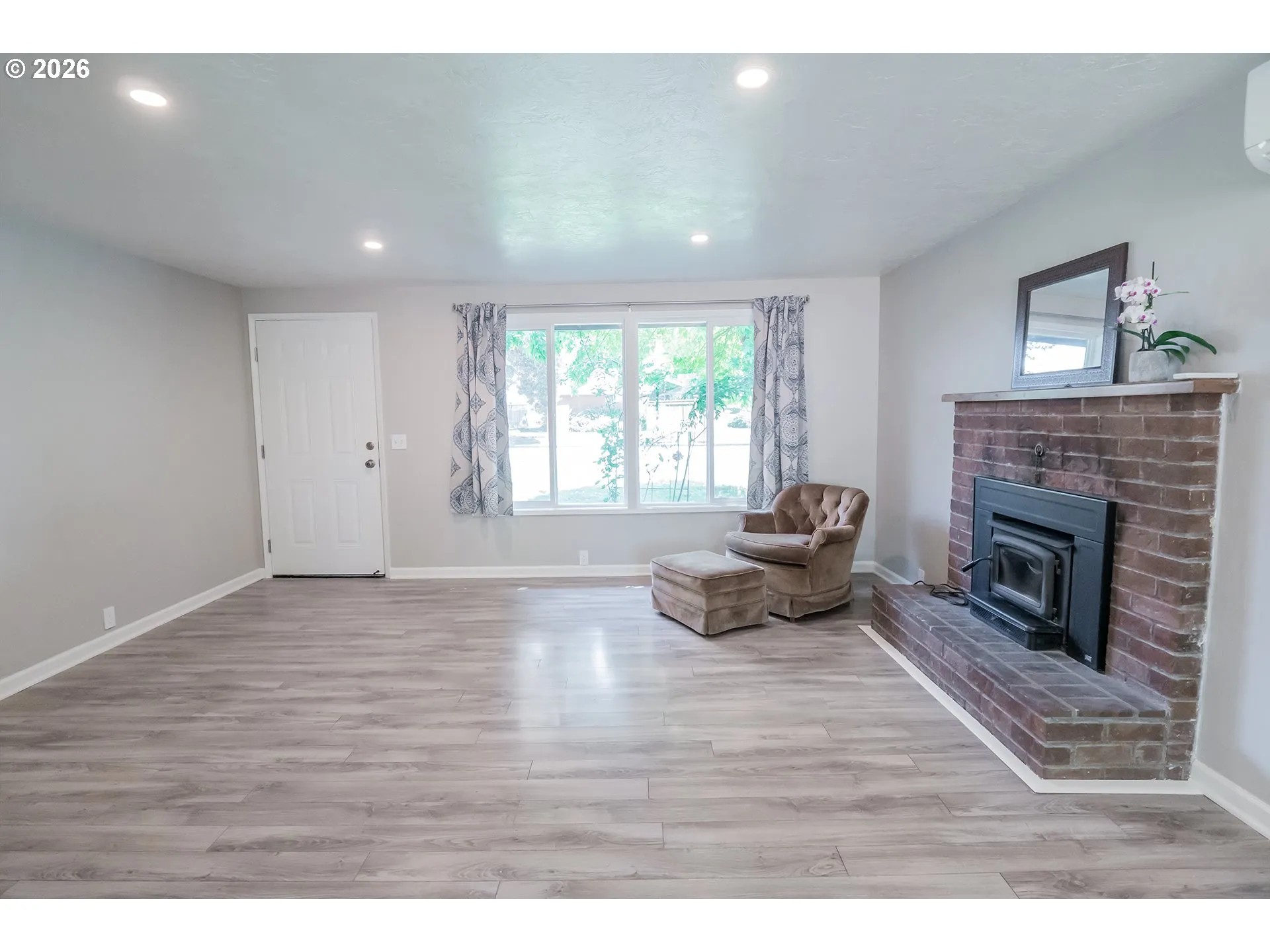 Living Room/Entrance-# 1