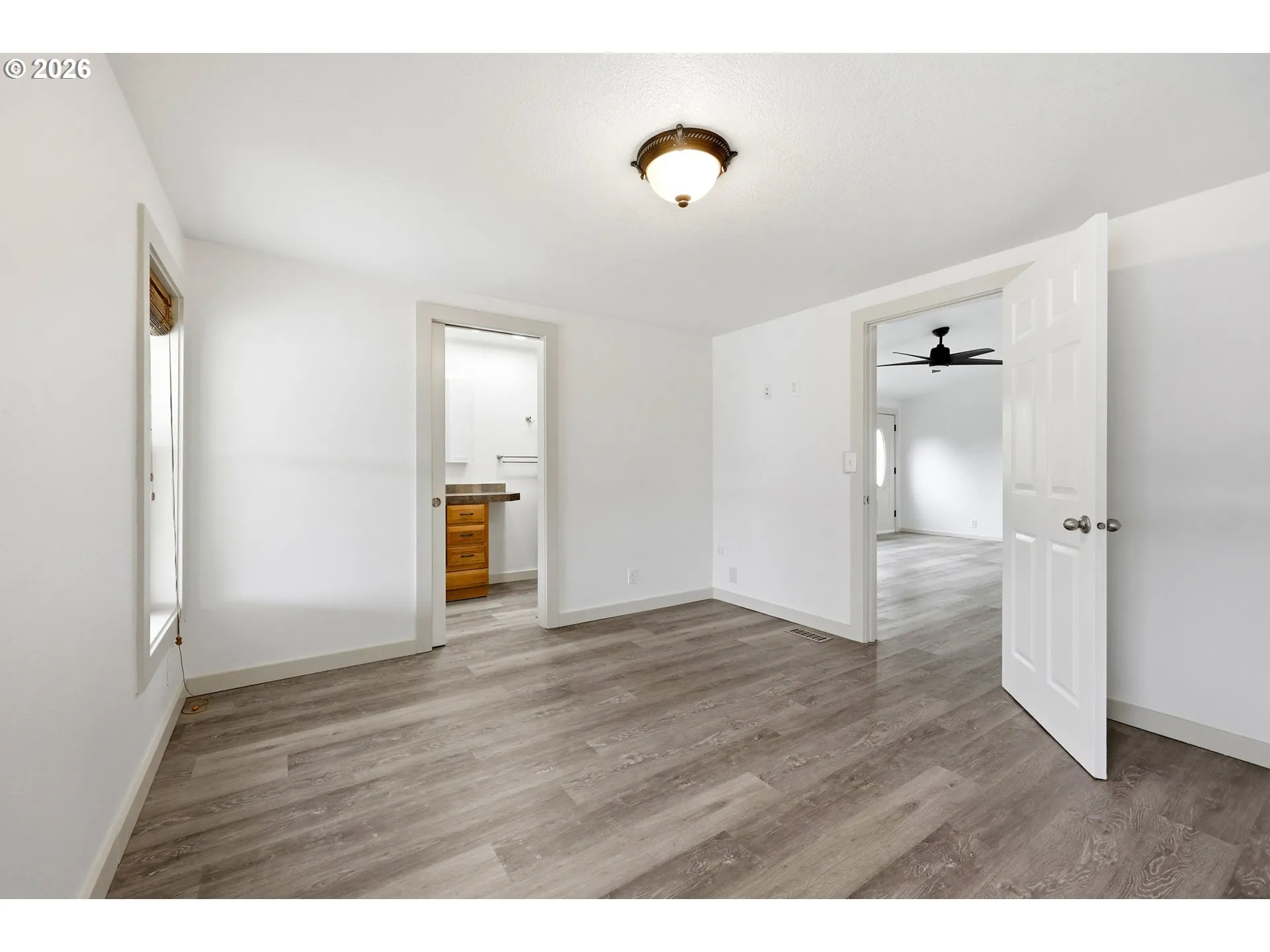Bedroom, Primary
