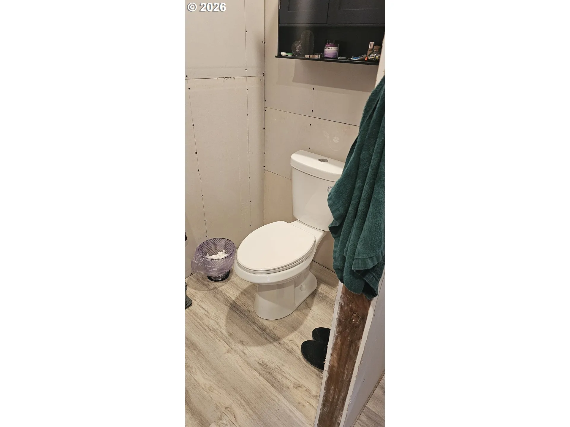 Bedroom, Owner's Suite-Upper