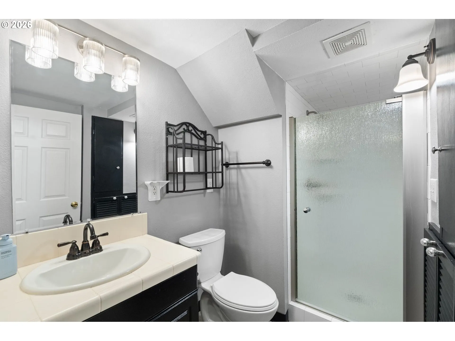 Bathroom-Lower