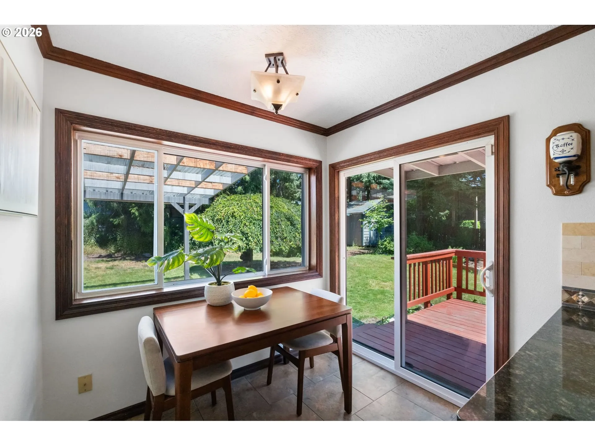 Kitchen/Nook-Eating Area