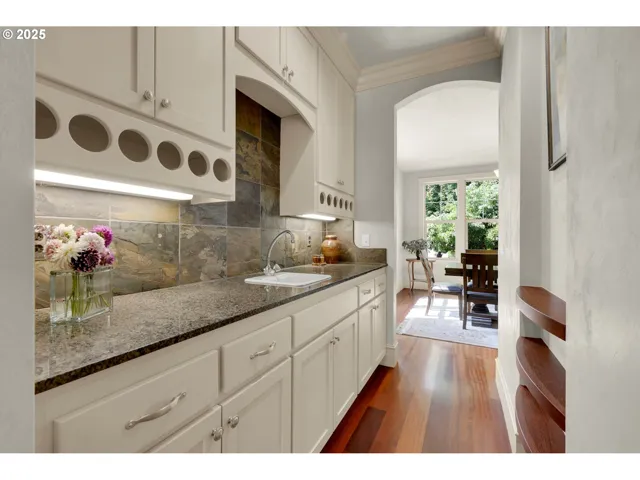 Butler's Pantry