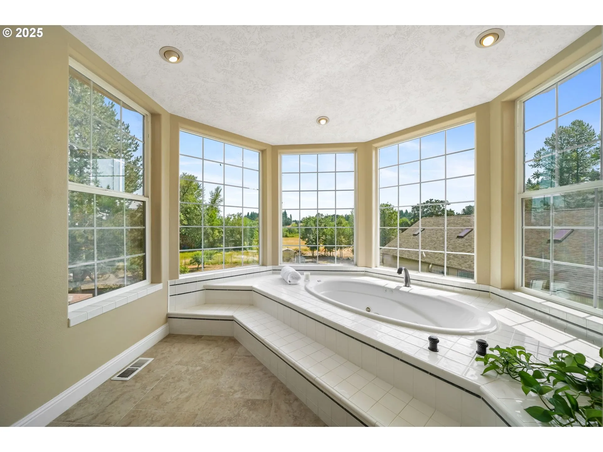 En Suite Bathroom