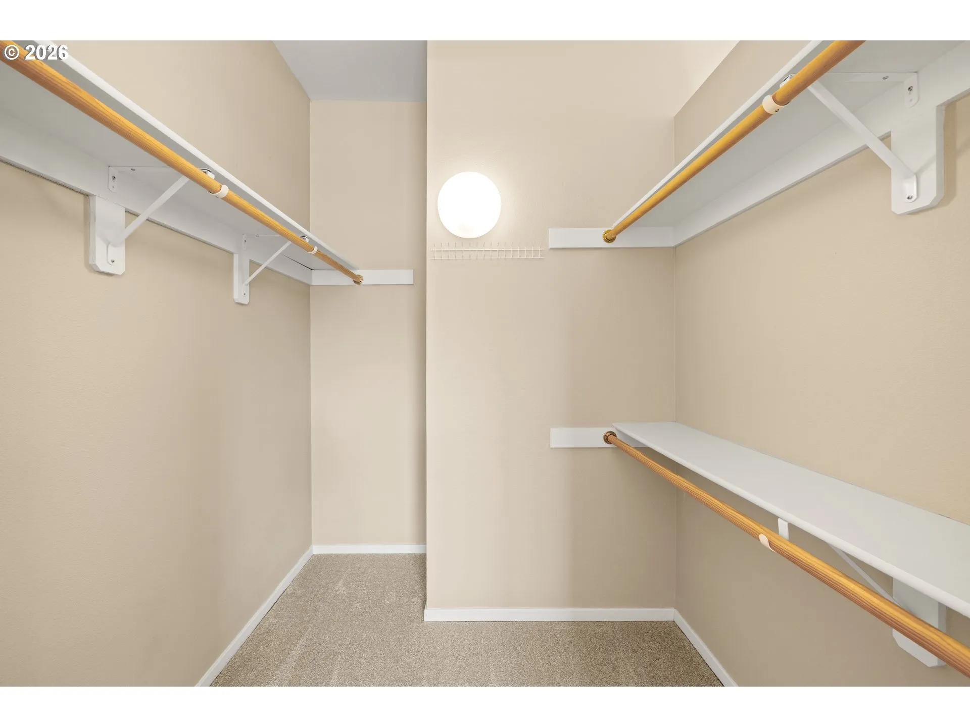 Bedroom, Owner's Suite-Walk-In Closet