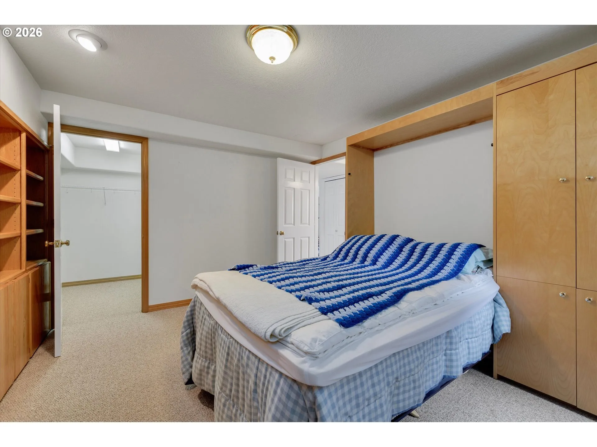 Bedroom-Walk-In Closet