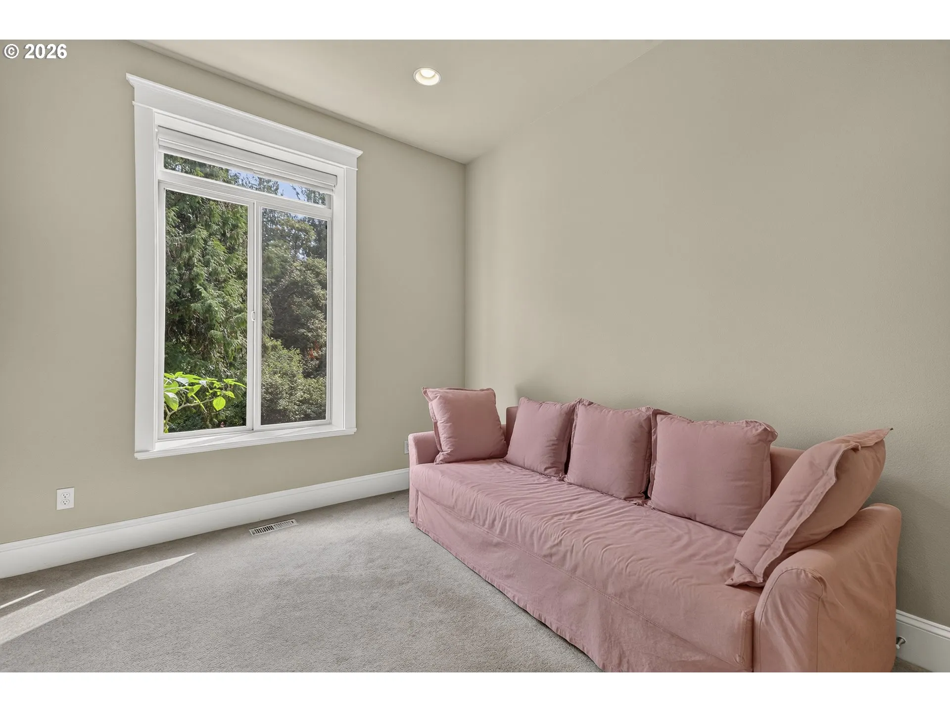 Bedroom-Main