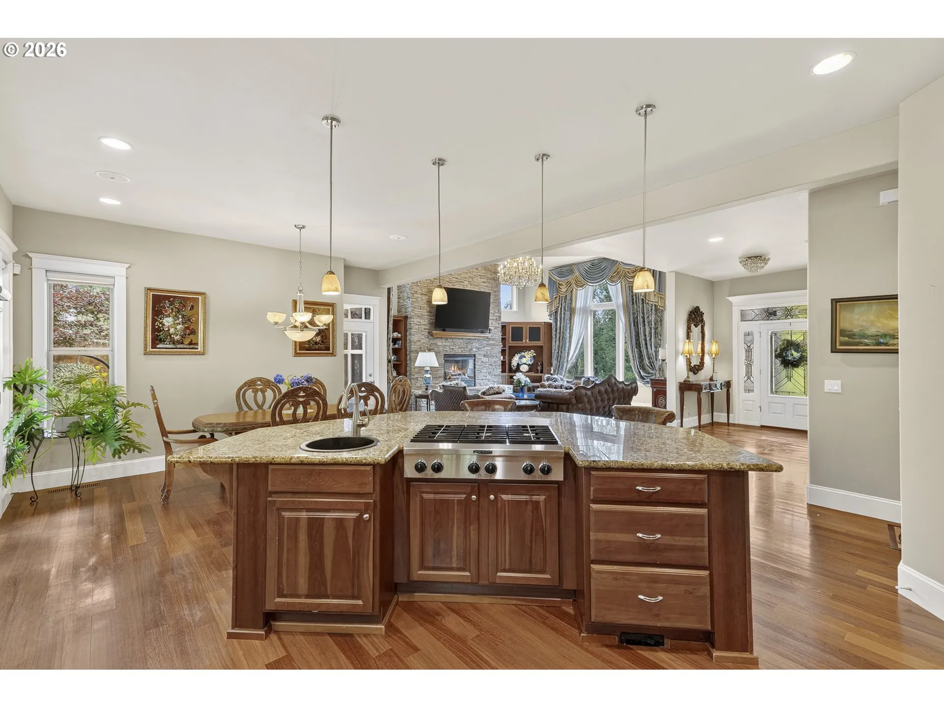 Kitchen-Cooking Island