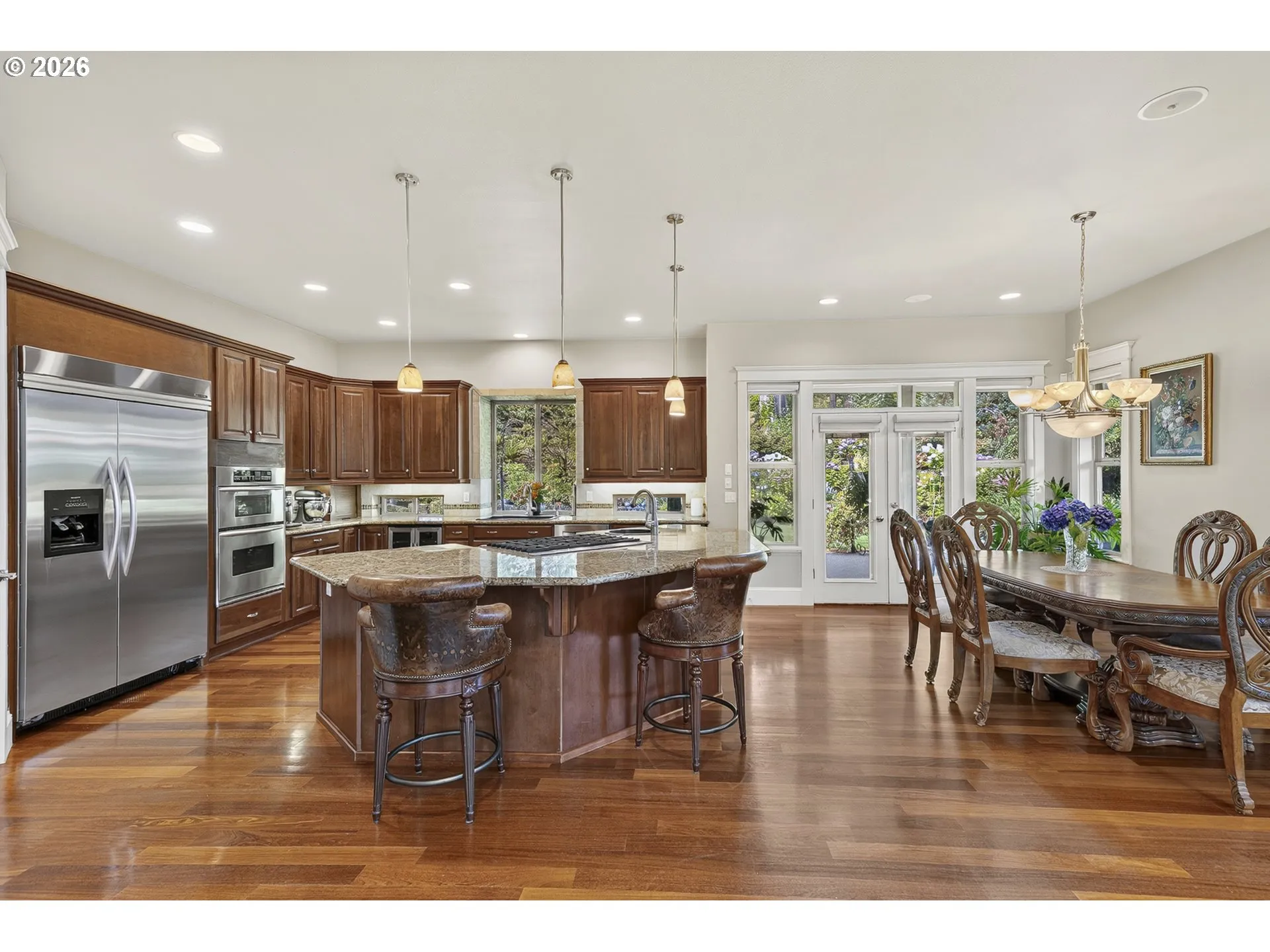 Kitchen/Dining Room-Island