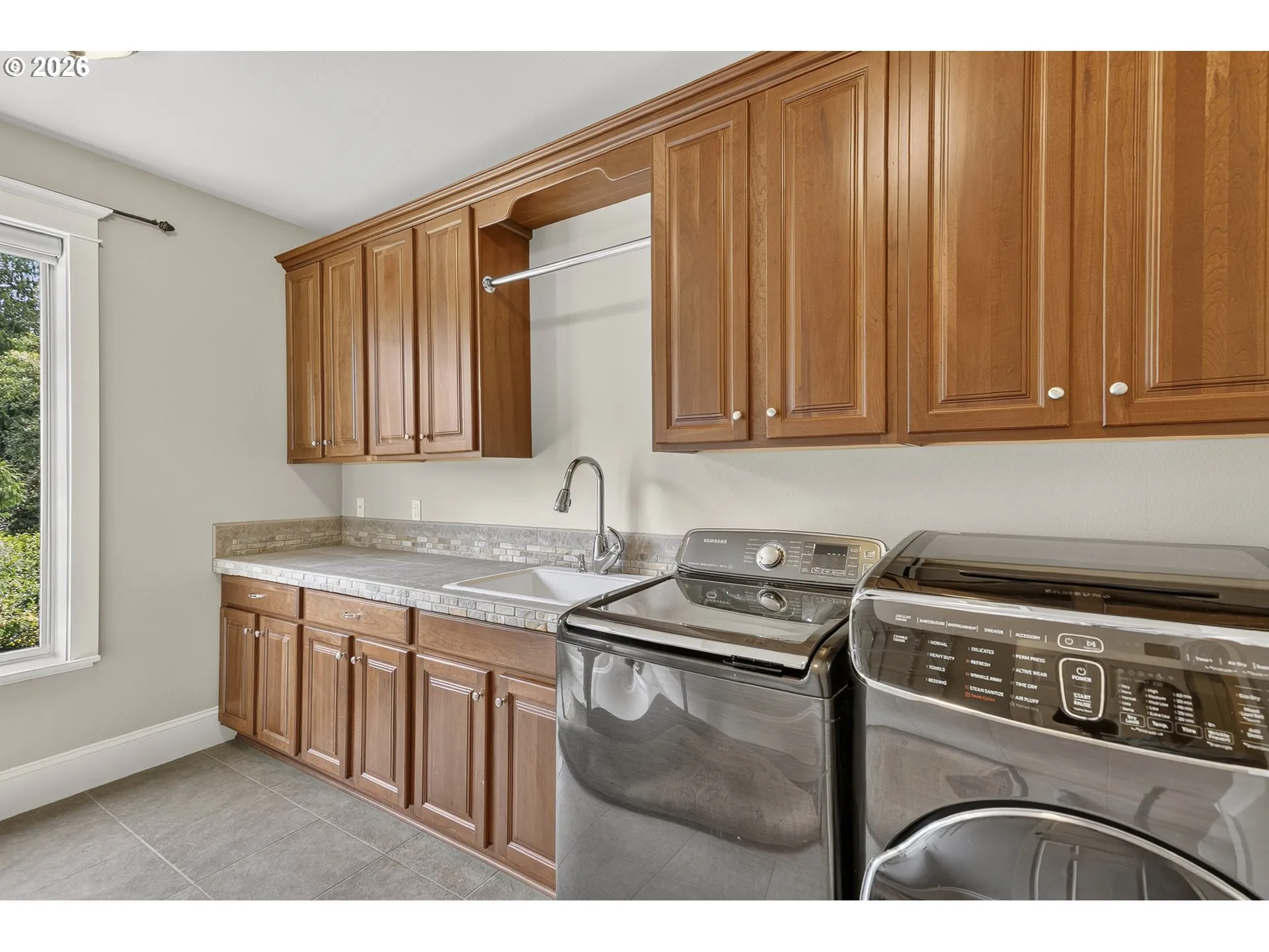 Laundry-Upper
