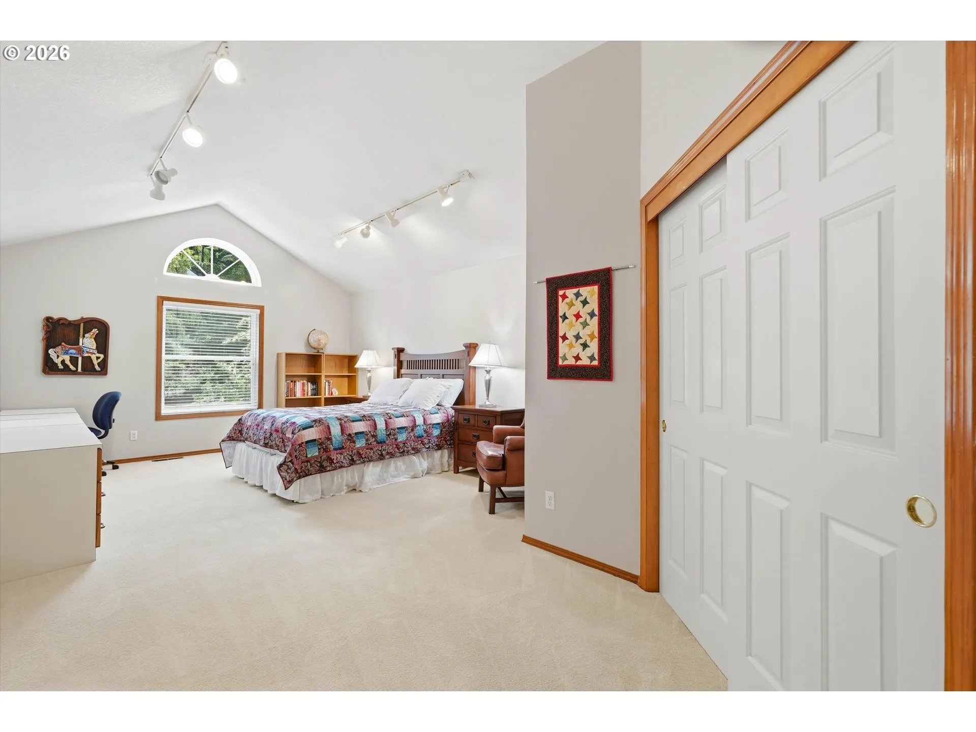 Bedroom, Primary