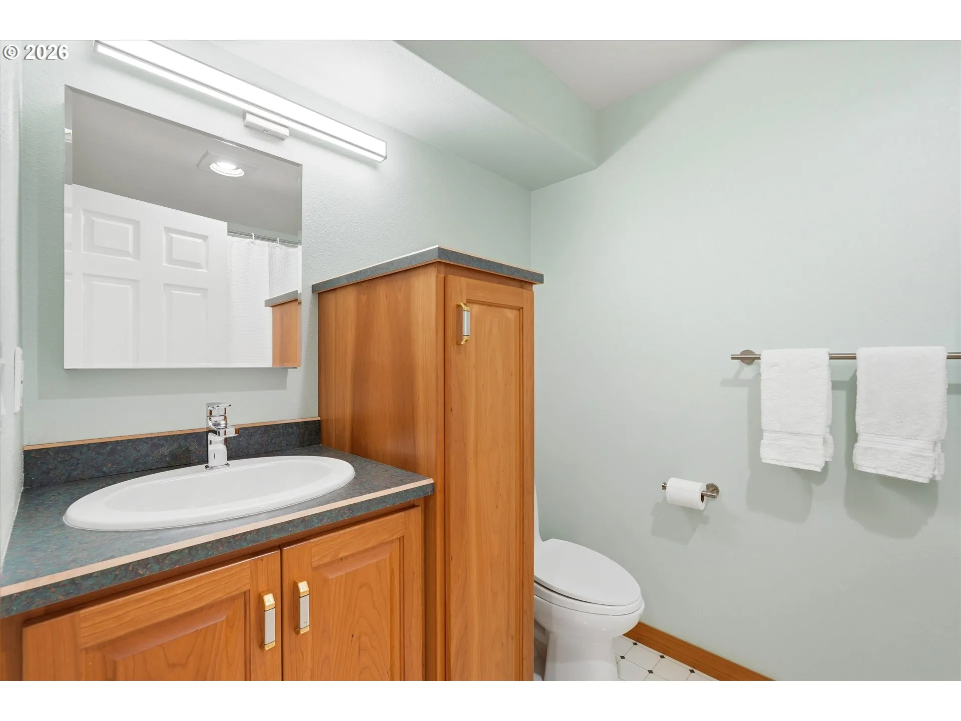 Bathroom-Lower