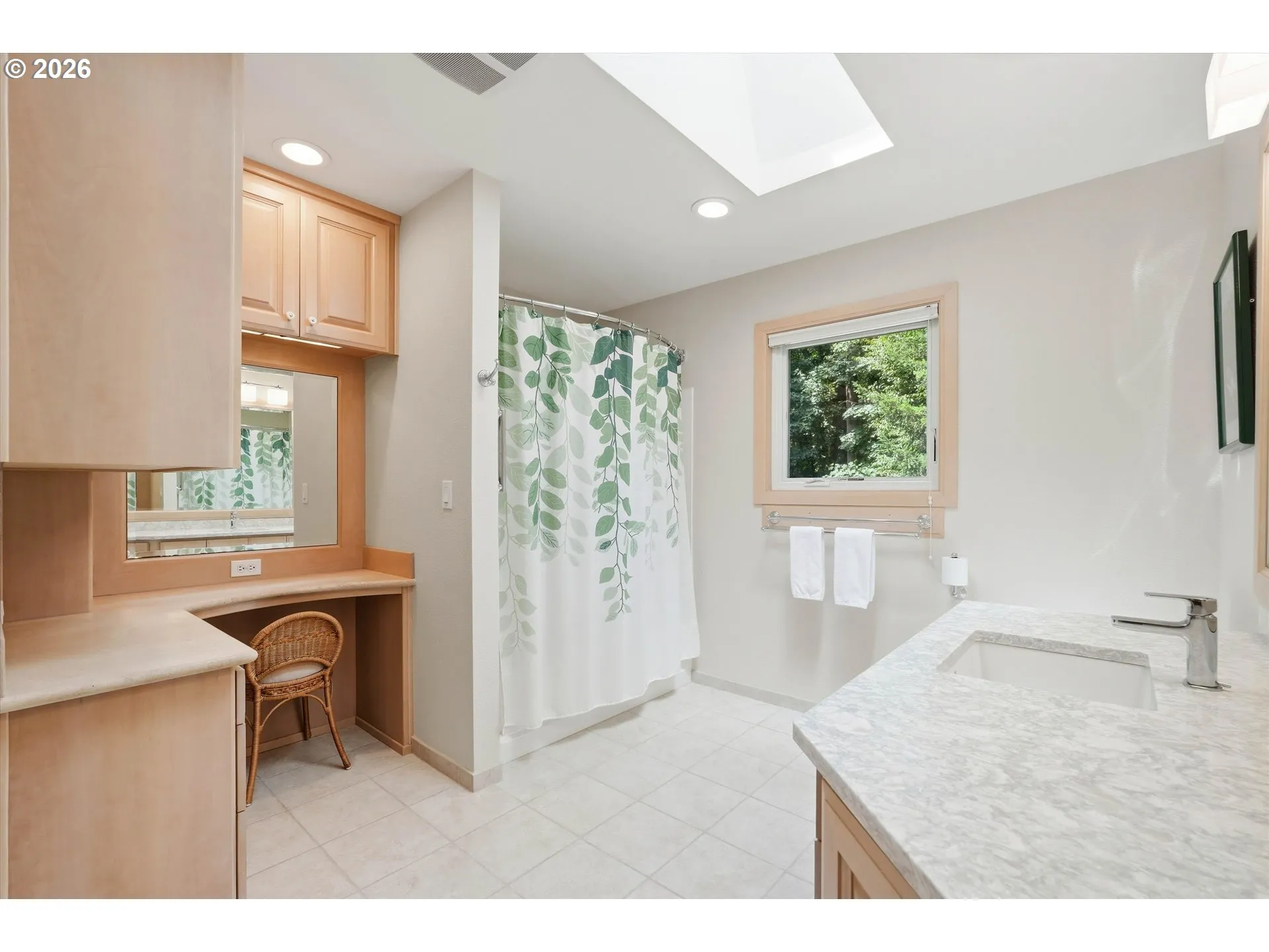 Bathroom-Hall