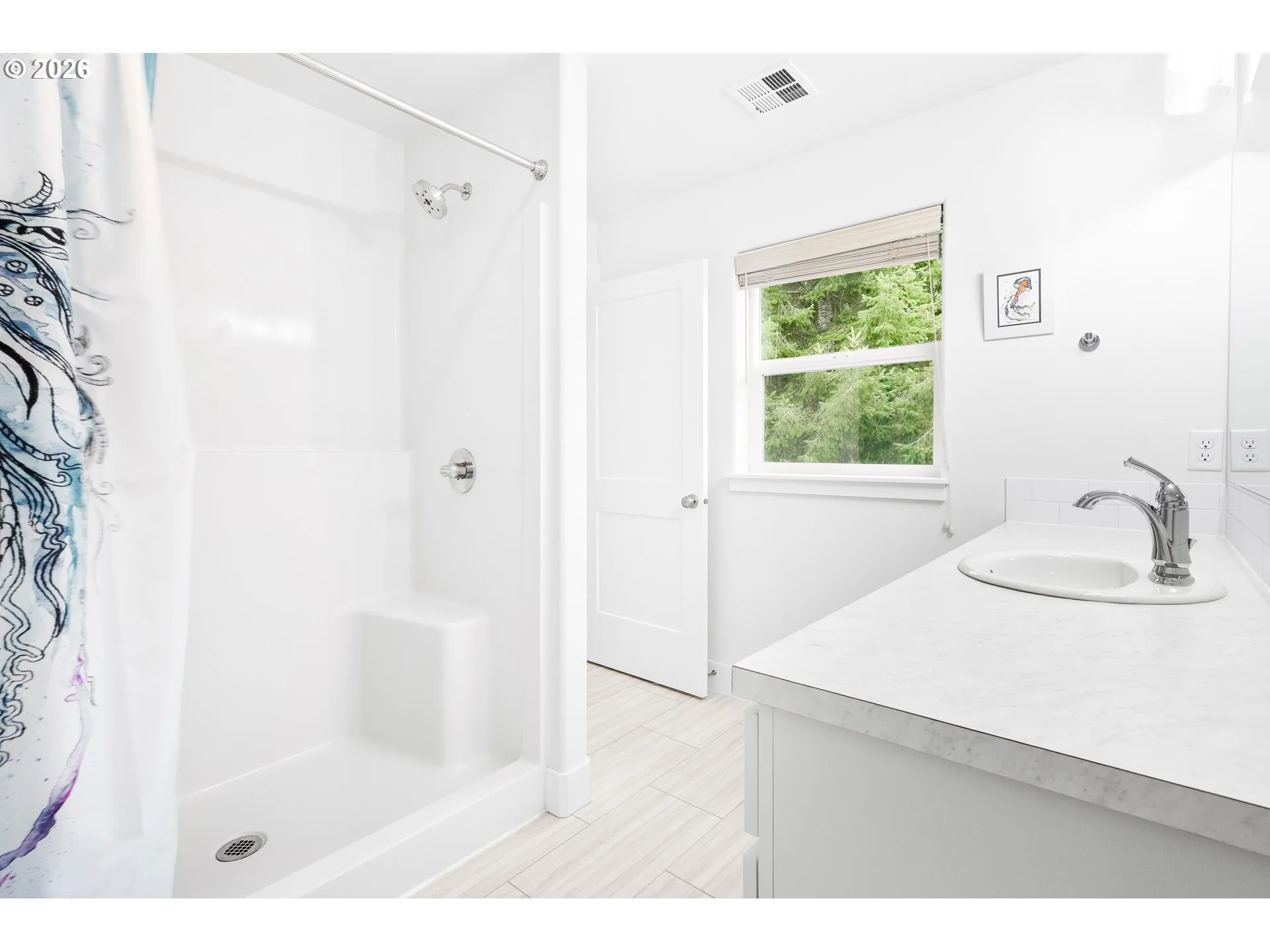 En Suite Bathroom-Upper