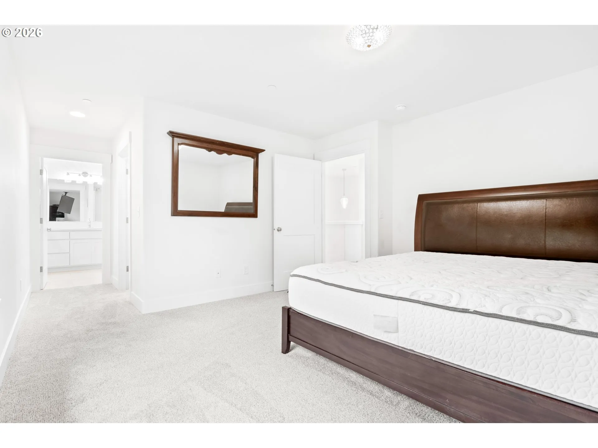 Bedroom, Primary
