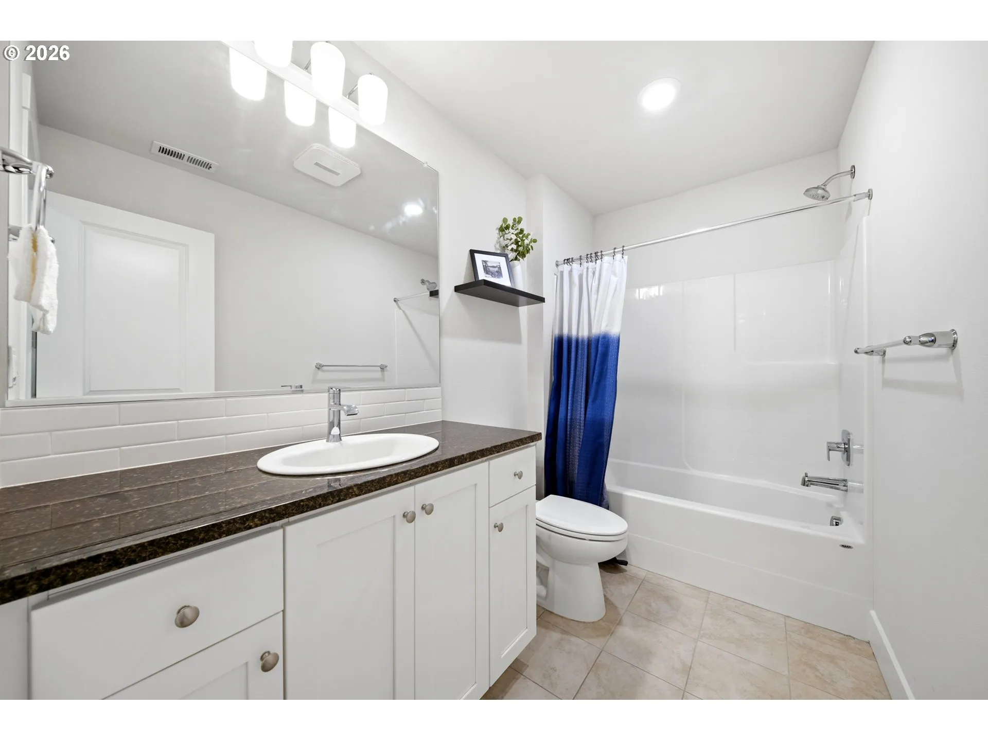 Bathroom-Upper