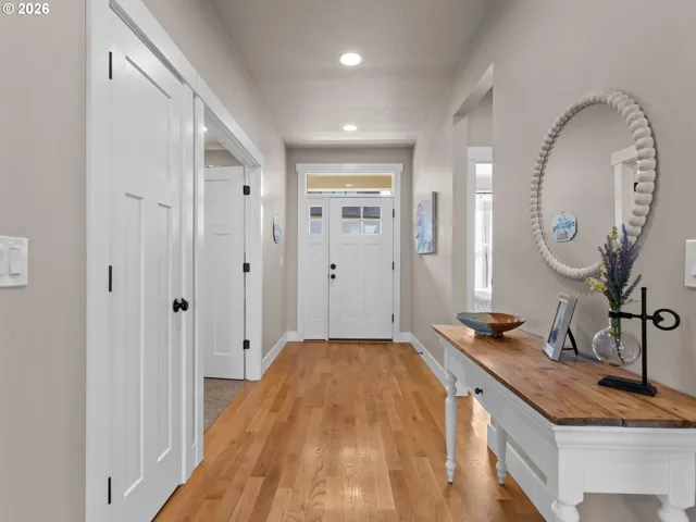 Entrance/Foyer