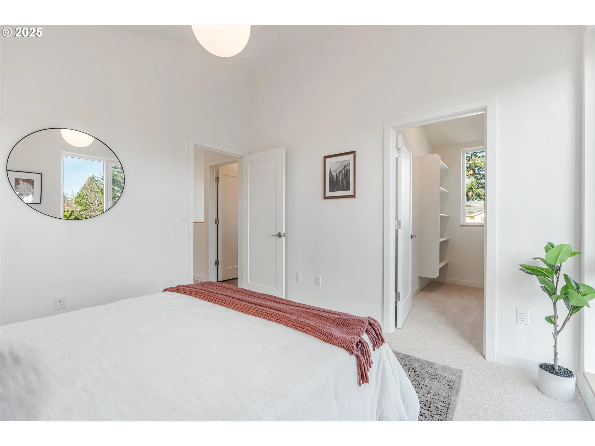 Bedroom, Primary-Upper