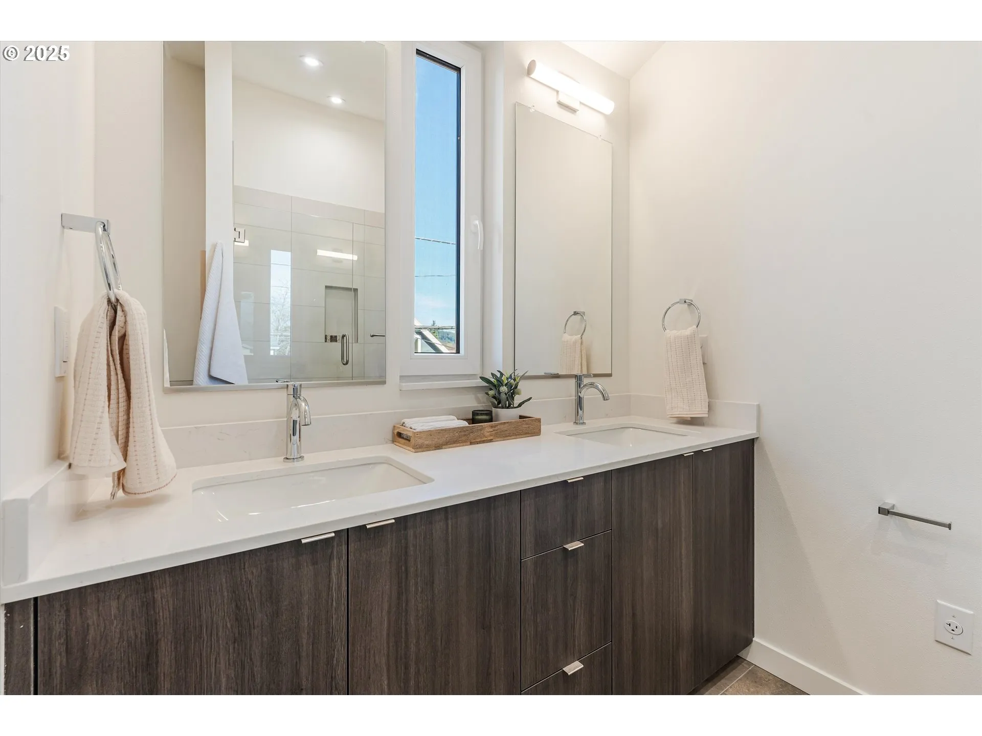 Bathroom-Upper