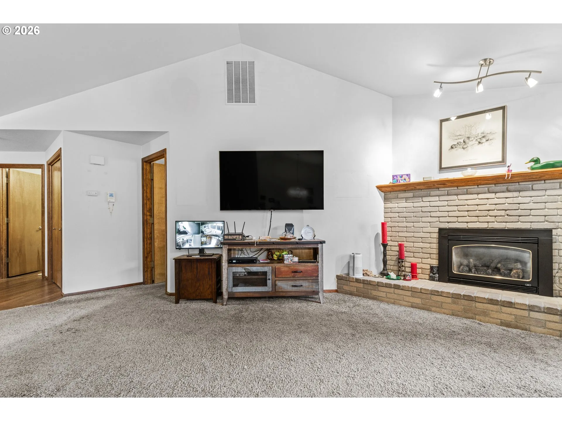 Living Room-Fireplace