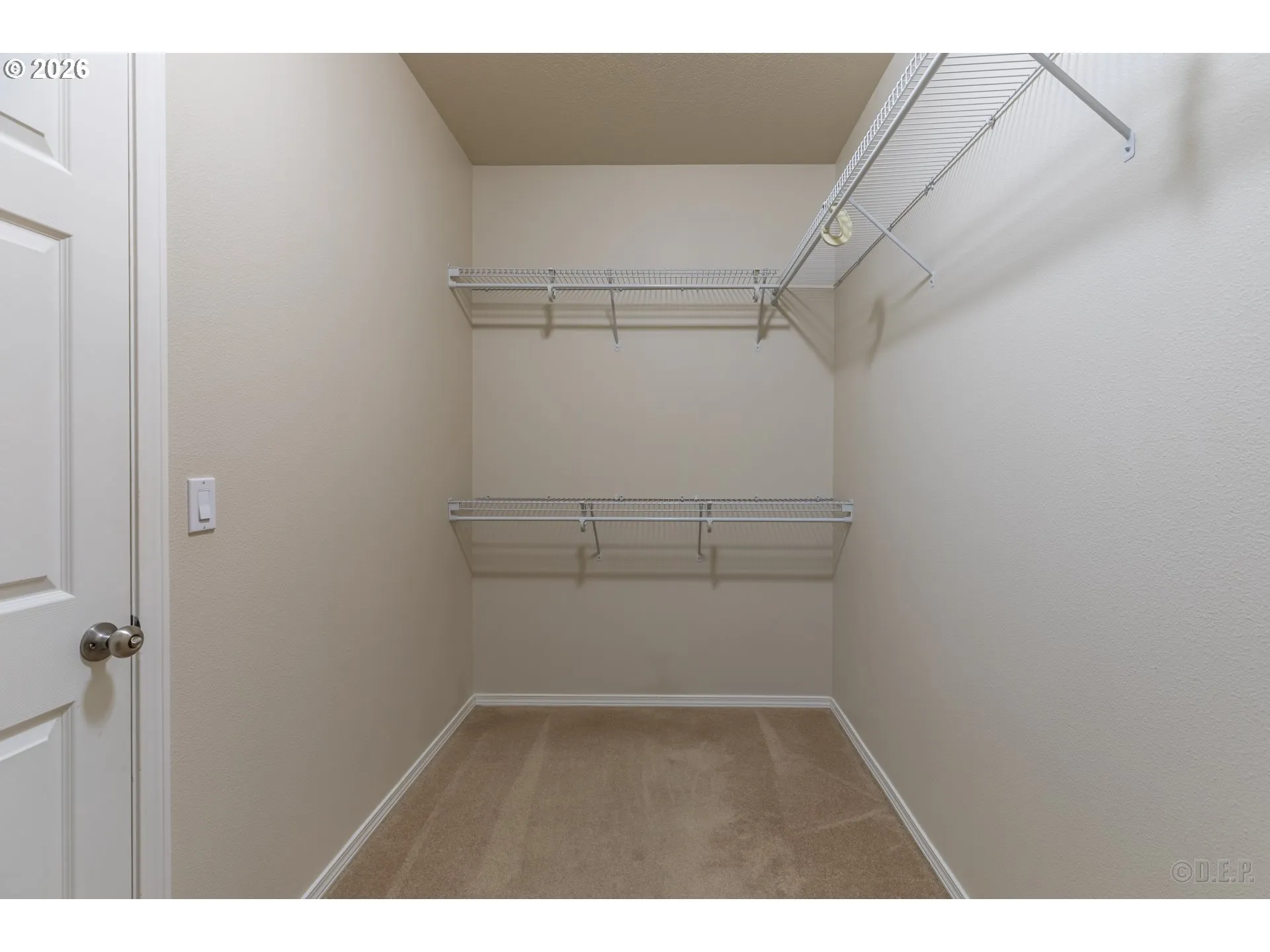 Bathroom, Attached-Walk-In Closet