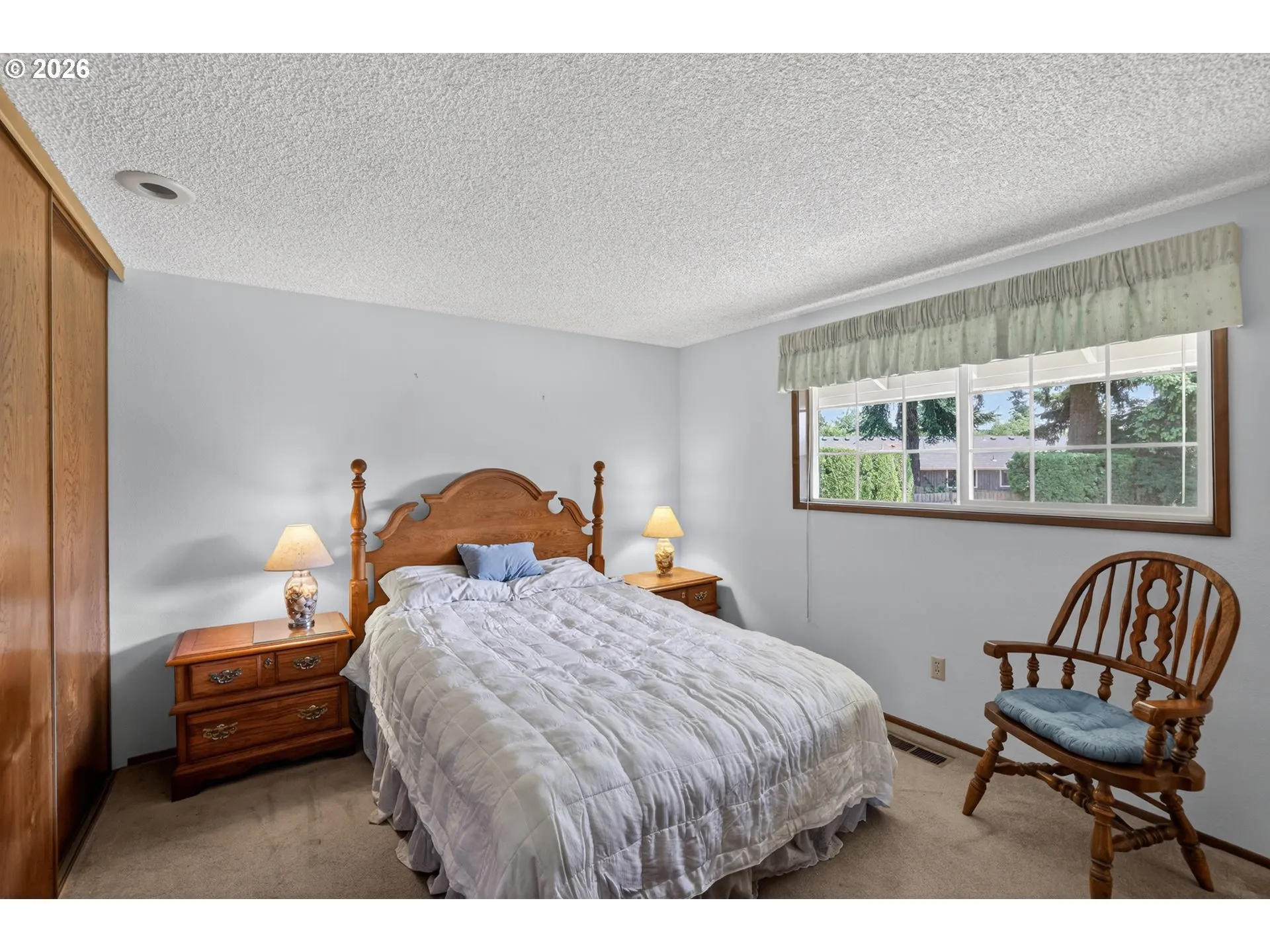 Bedroom, Primary