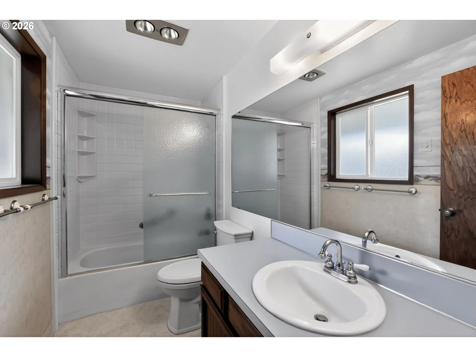 Bathroom, Attached