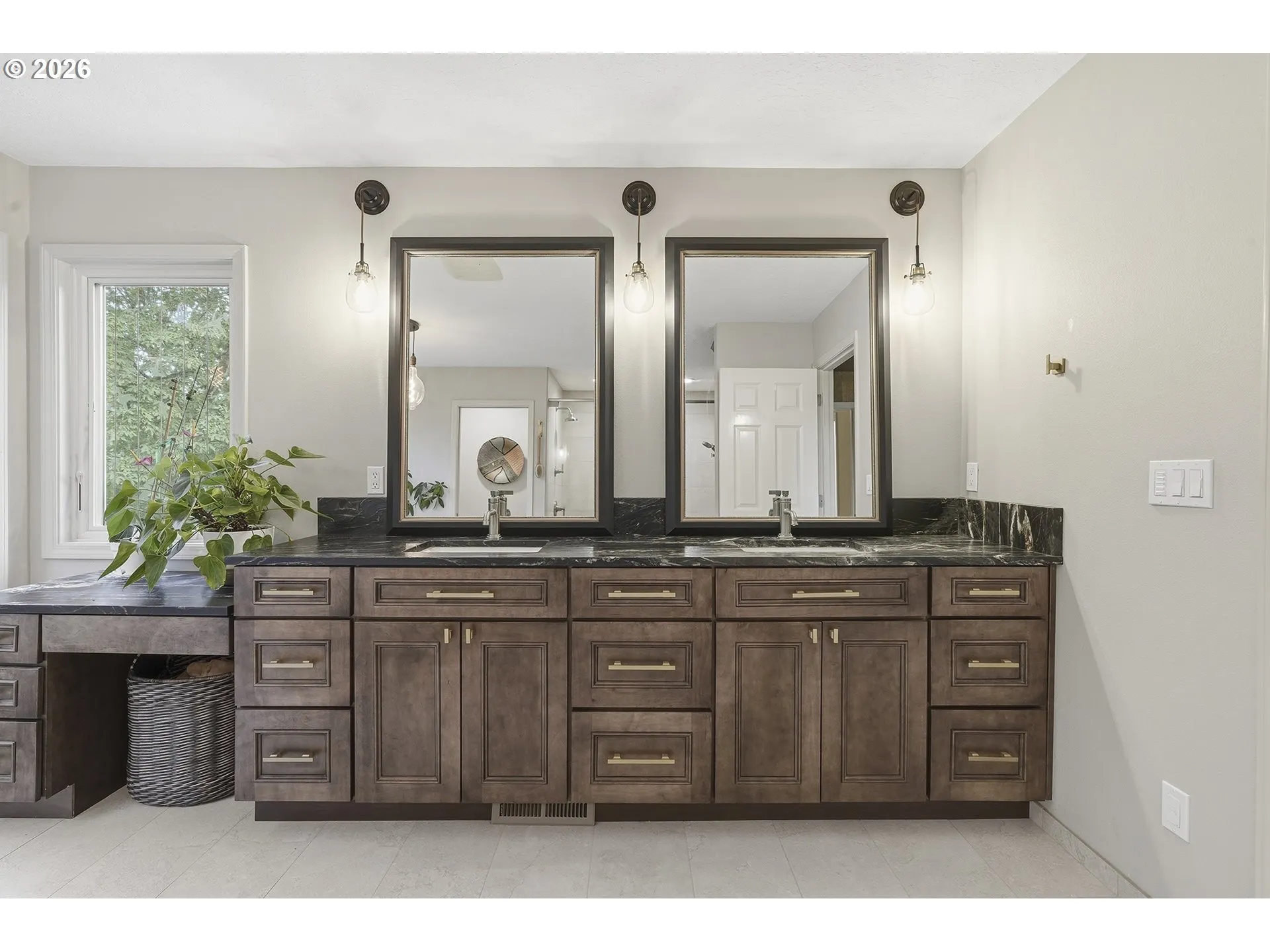 Bathroom, Attached-Double Sinks