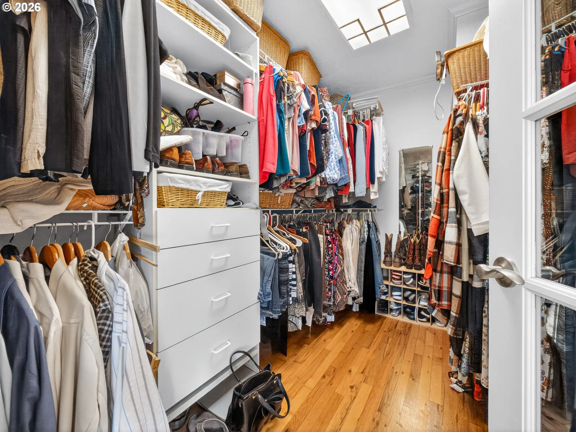 Bedroom, Owner's Suite-Walk-In Closet