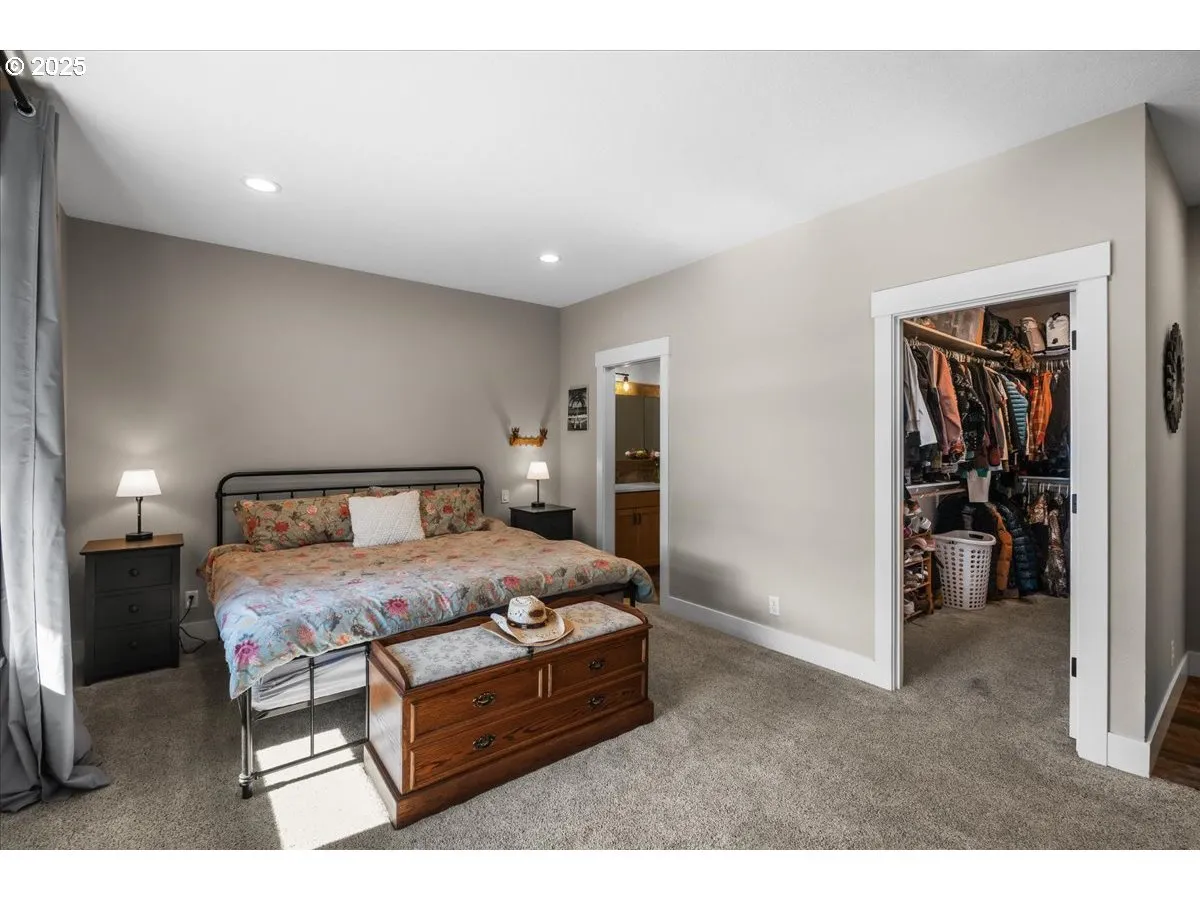 Primary Bedroom-Main