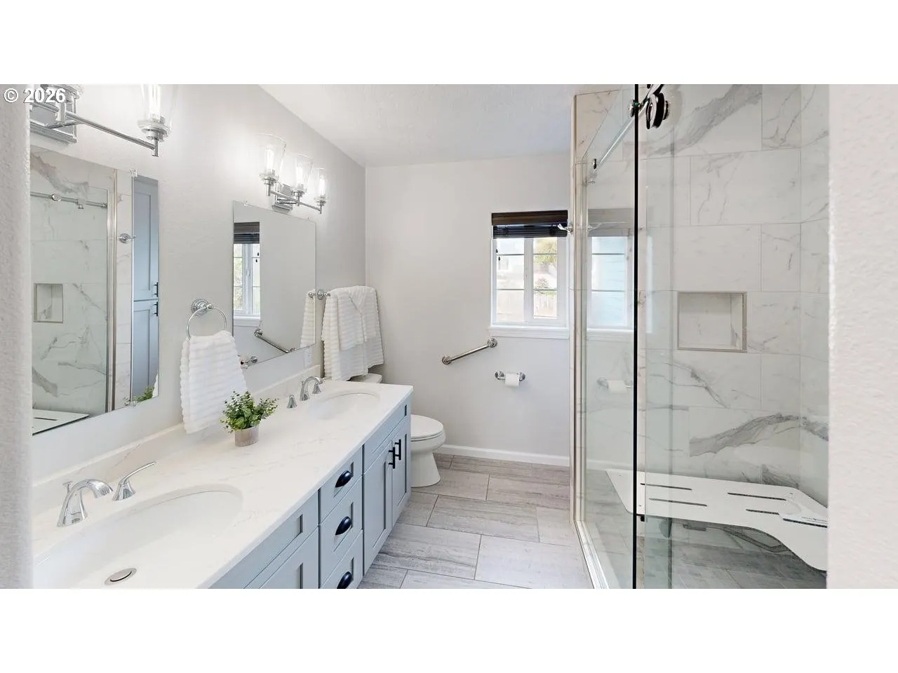 Bathroom, Attached