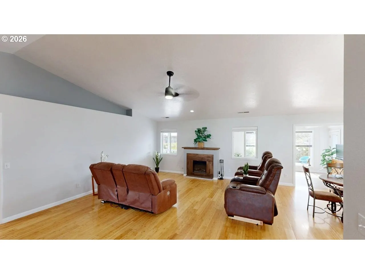 Living Room-Vaulted Ceilings