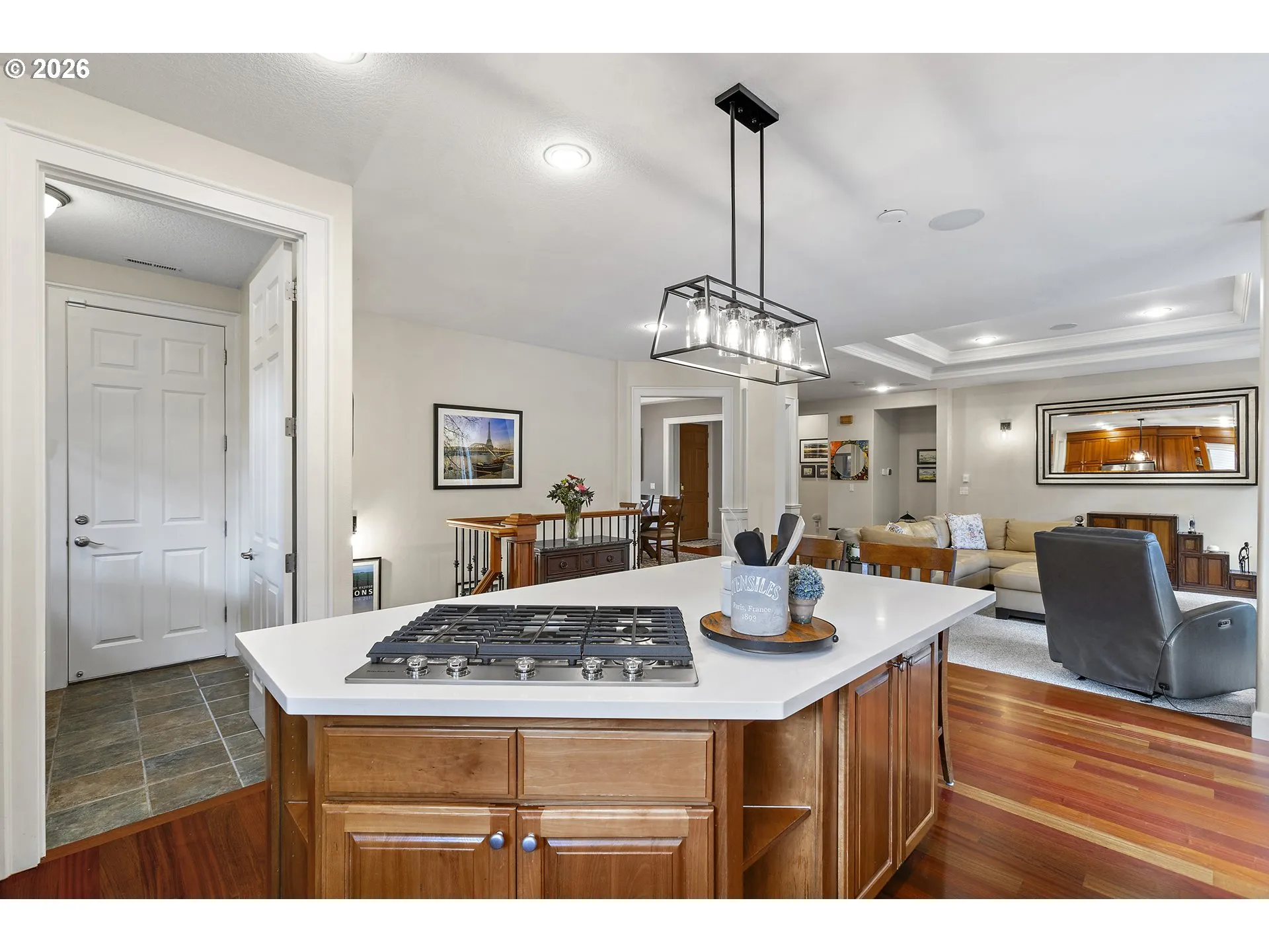 Kitchen-Cooking Island