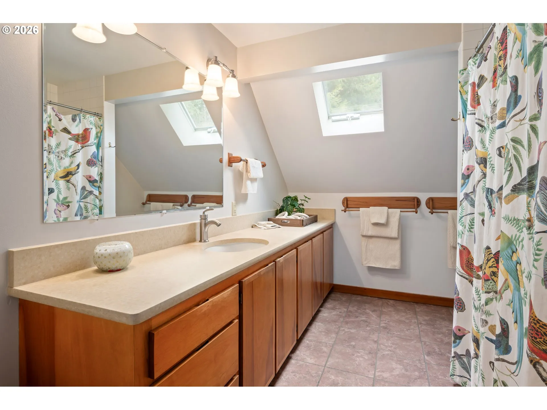 Bathroom-Upper