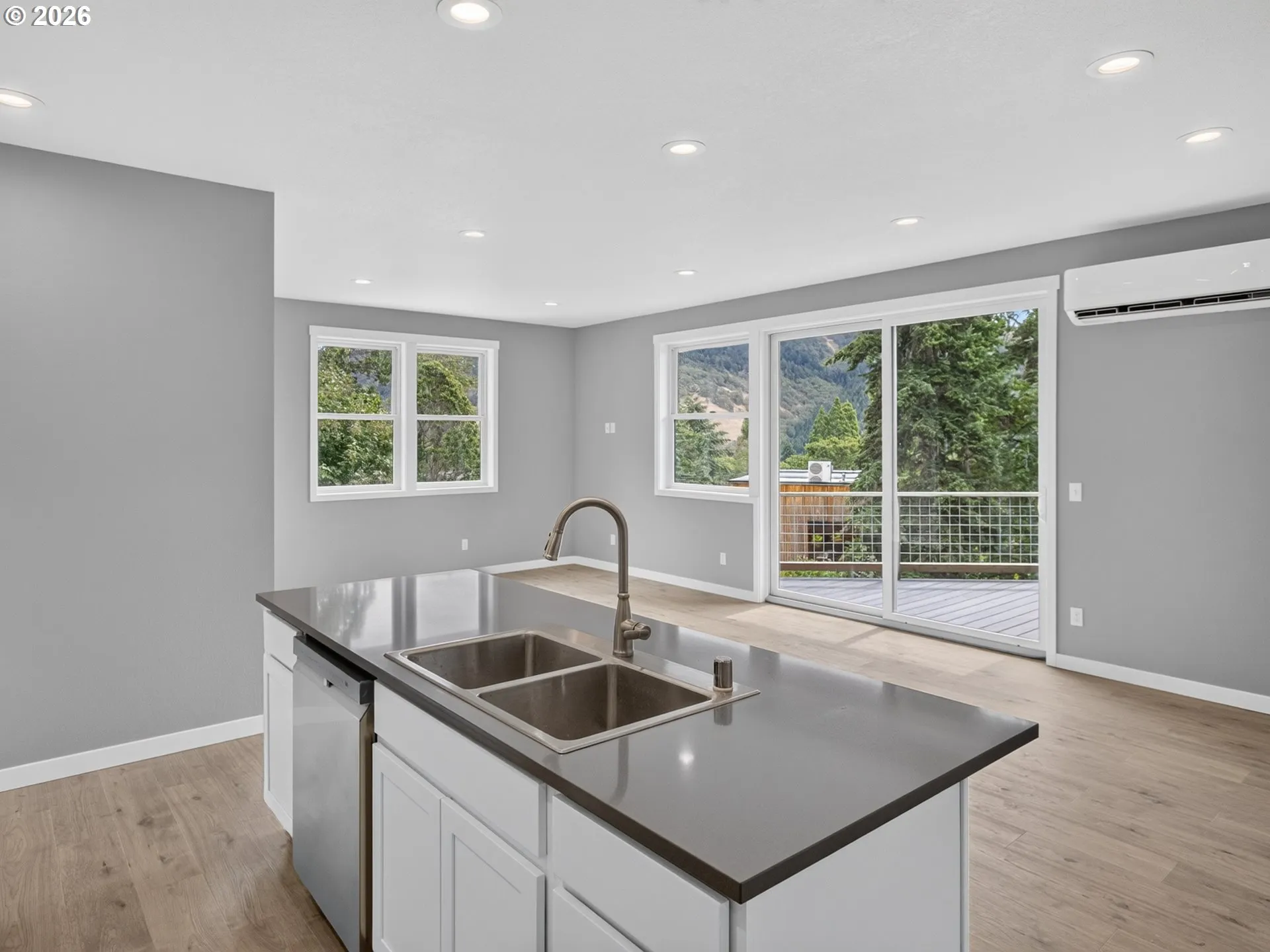 Kitchen-Island