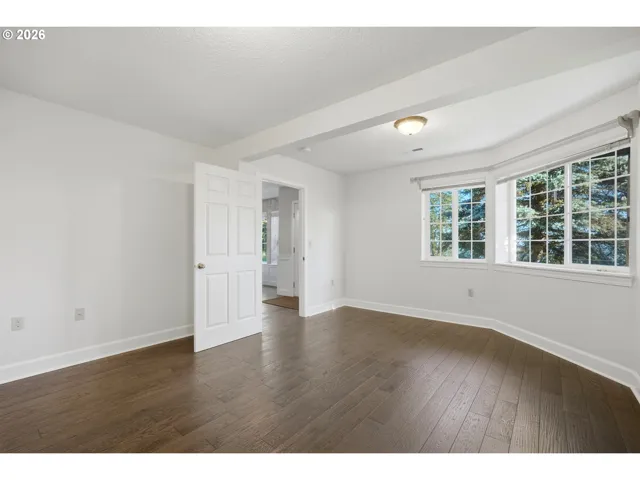 Bedroom-Lower