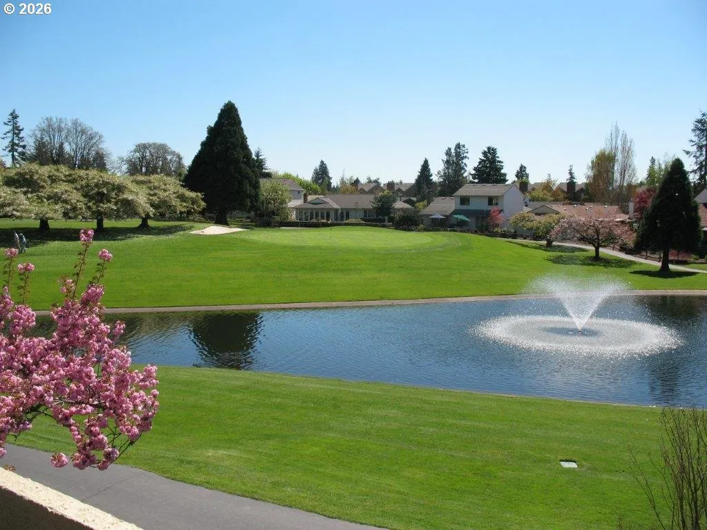 Community Amenities-Golf Course