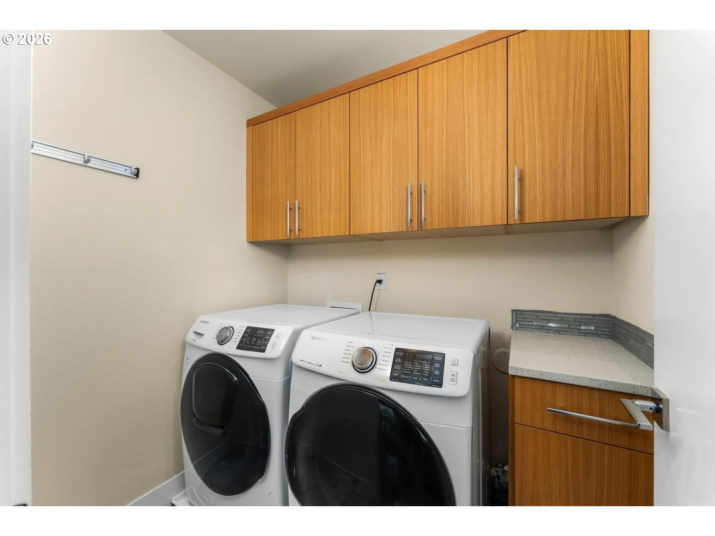 Laundry-Upper