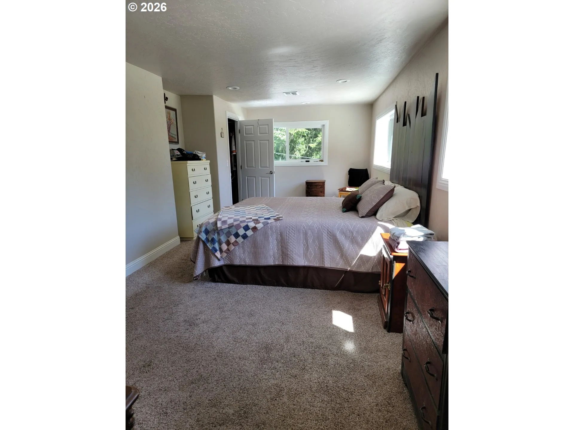 Bedroom, Primary