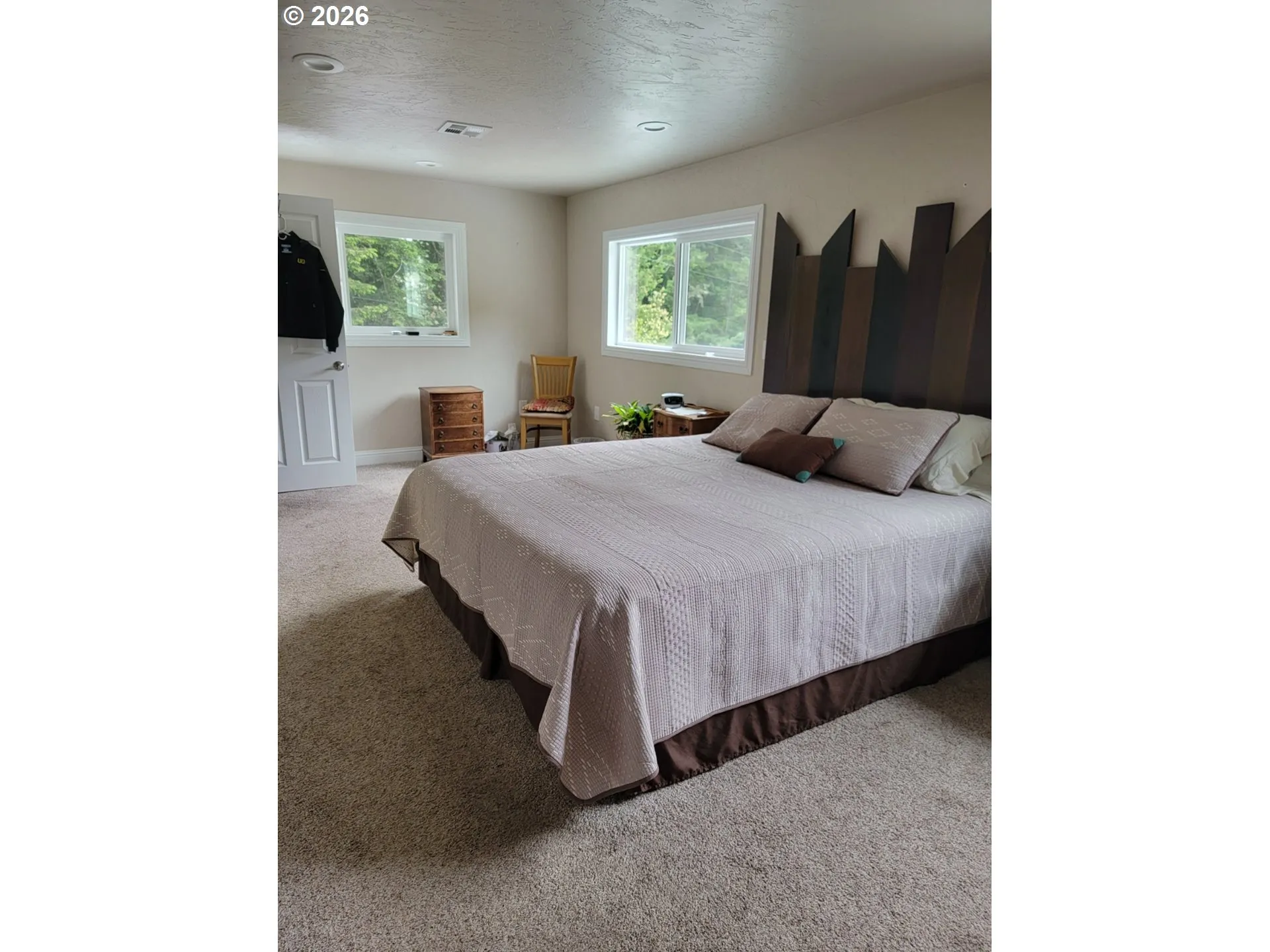 Bedroom, Primary