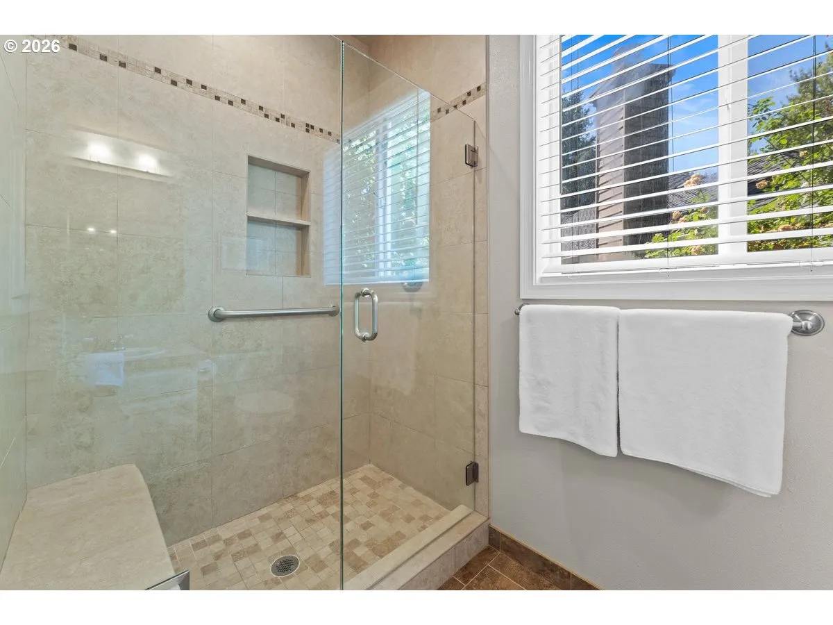 Bathroom, Attached-Main