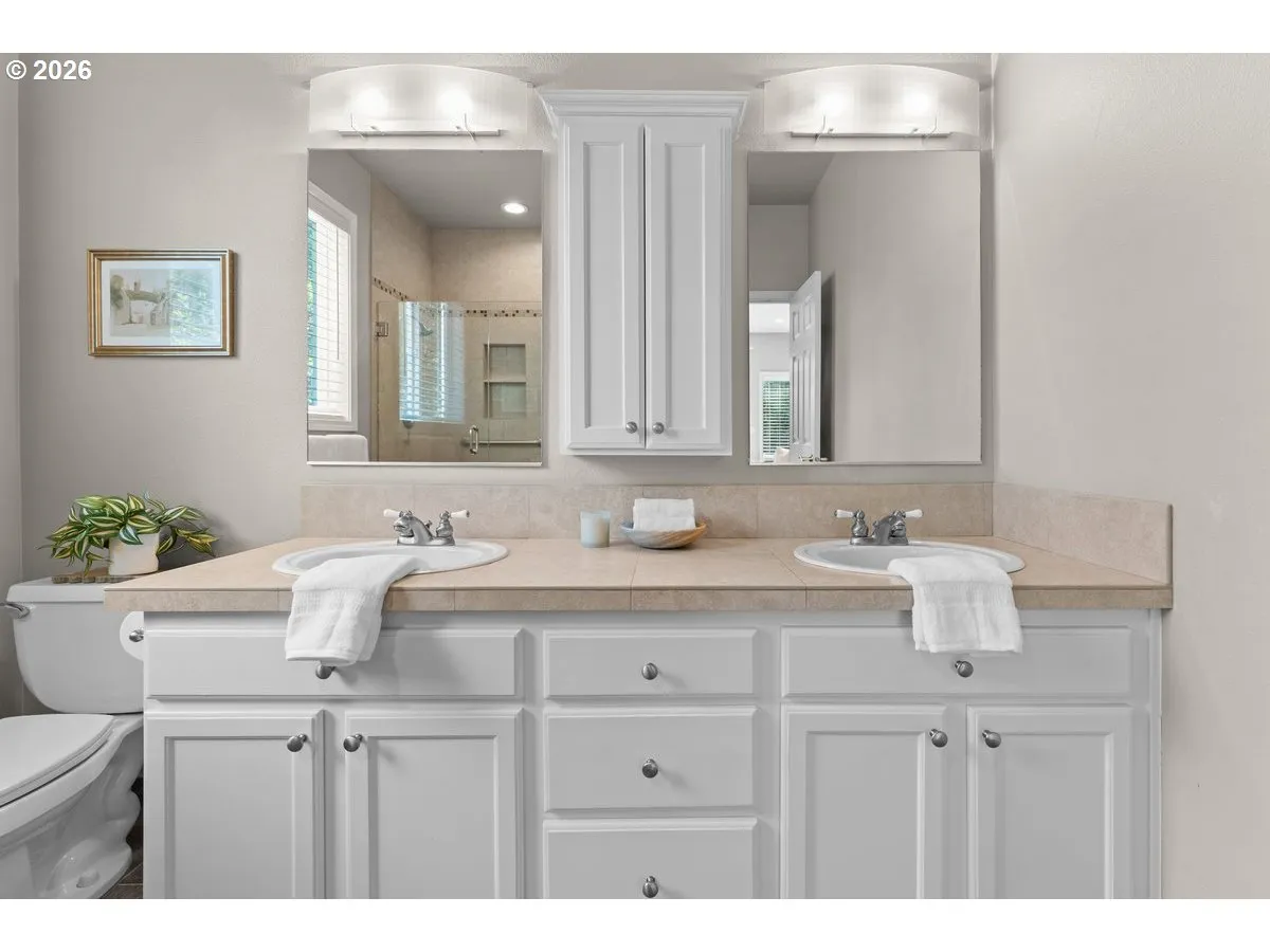 Bathroom, Attached-Main