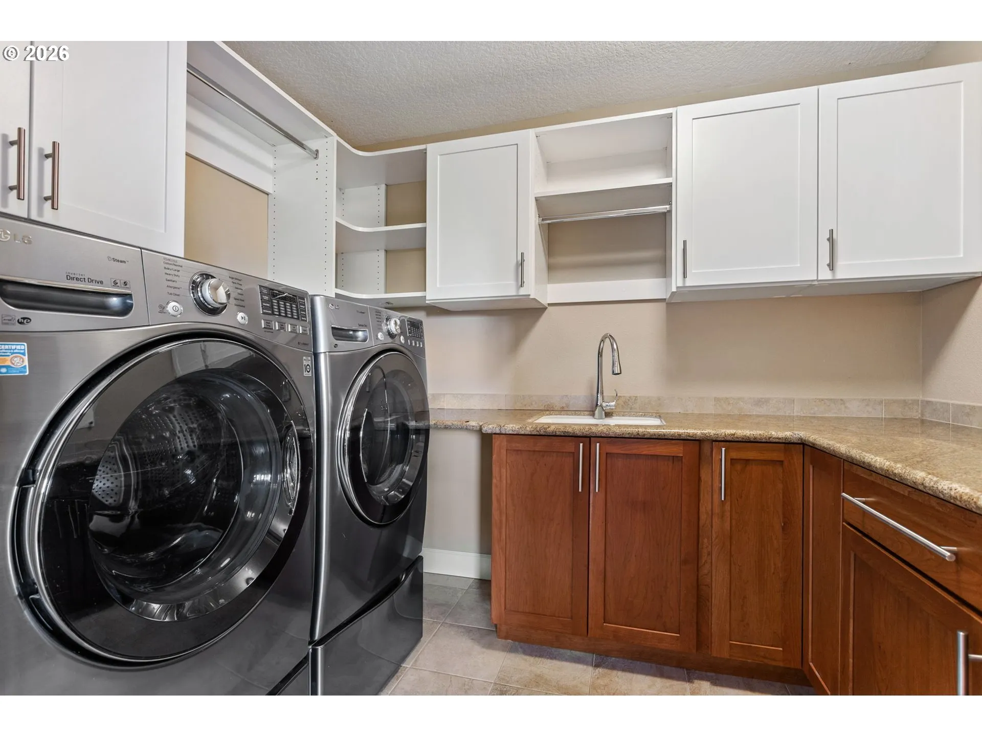 Laundry-Upper