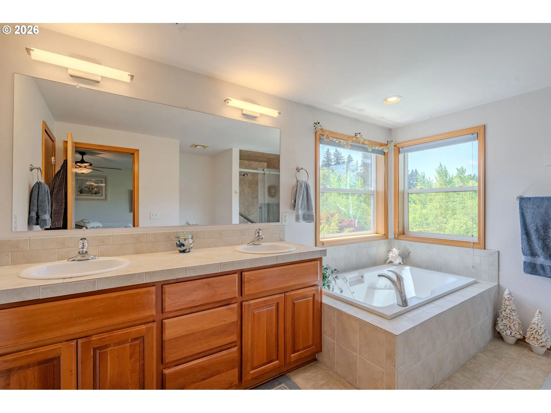 Bathroom, Attached
