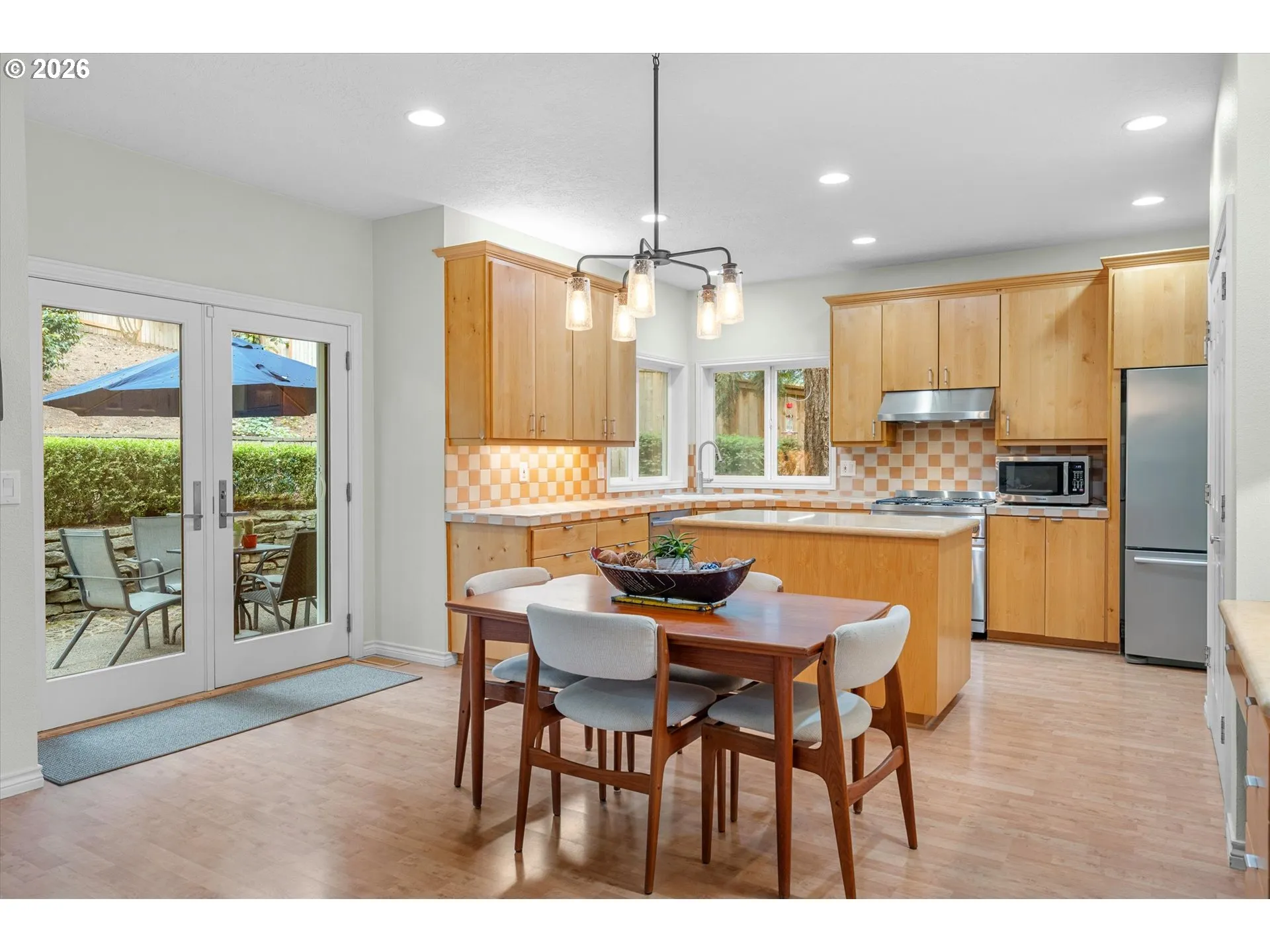 Kitchen/Nook-Eating Area